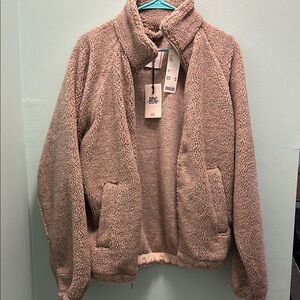 Urban Outfitters Men’s Grey Fleece Coat XS (NWT)